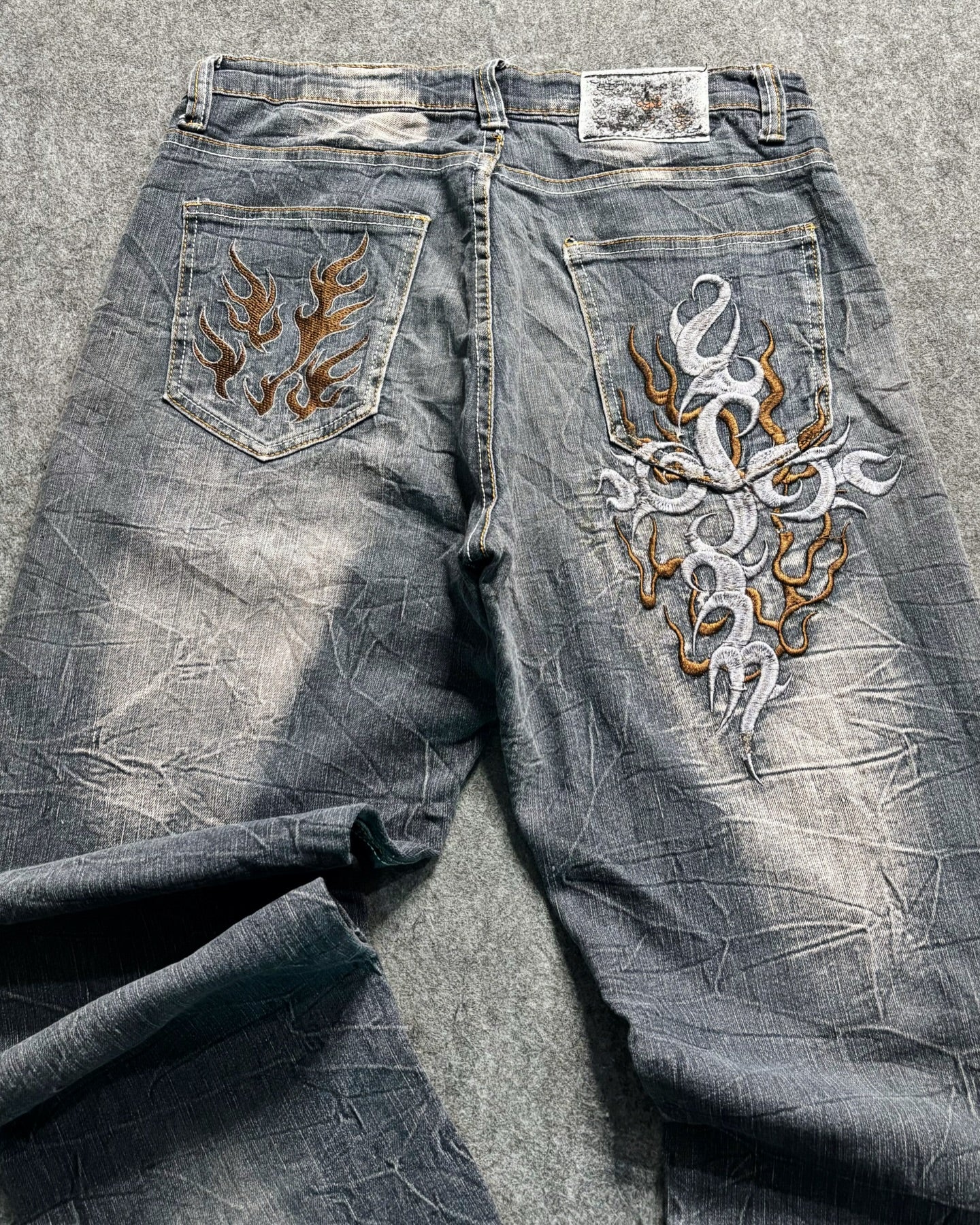 (RARE)Y2k ACID EMBRODIERY PREMIUM DENIM 🔥 PREMIUM QUALITY